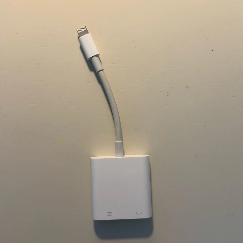 Apple White Power Cables for Tablets & iPhones